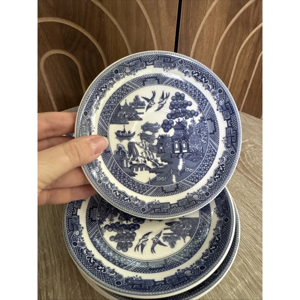 Johnson Bros England Blue Willow China set of 6 Saucers 5.75